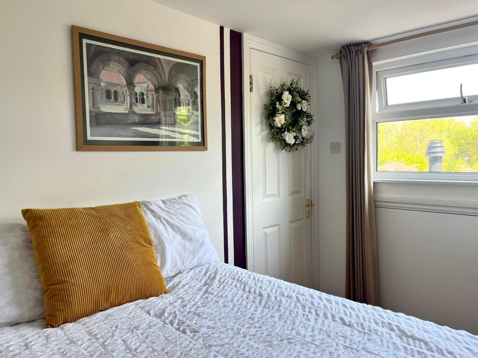 Lopez Home Crawley Ifield Zewnętrze zdjęcie