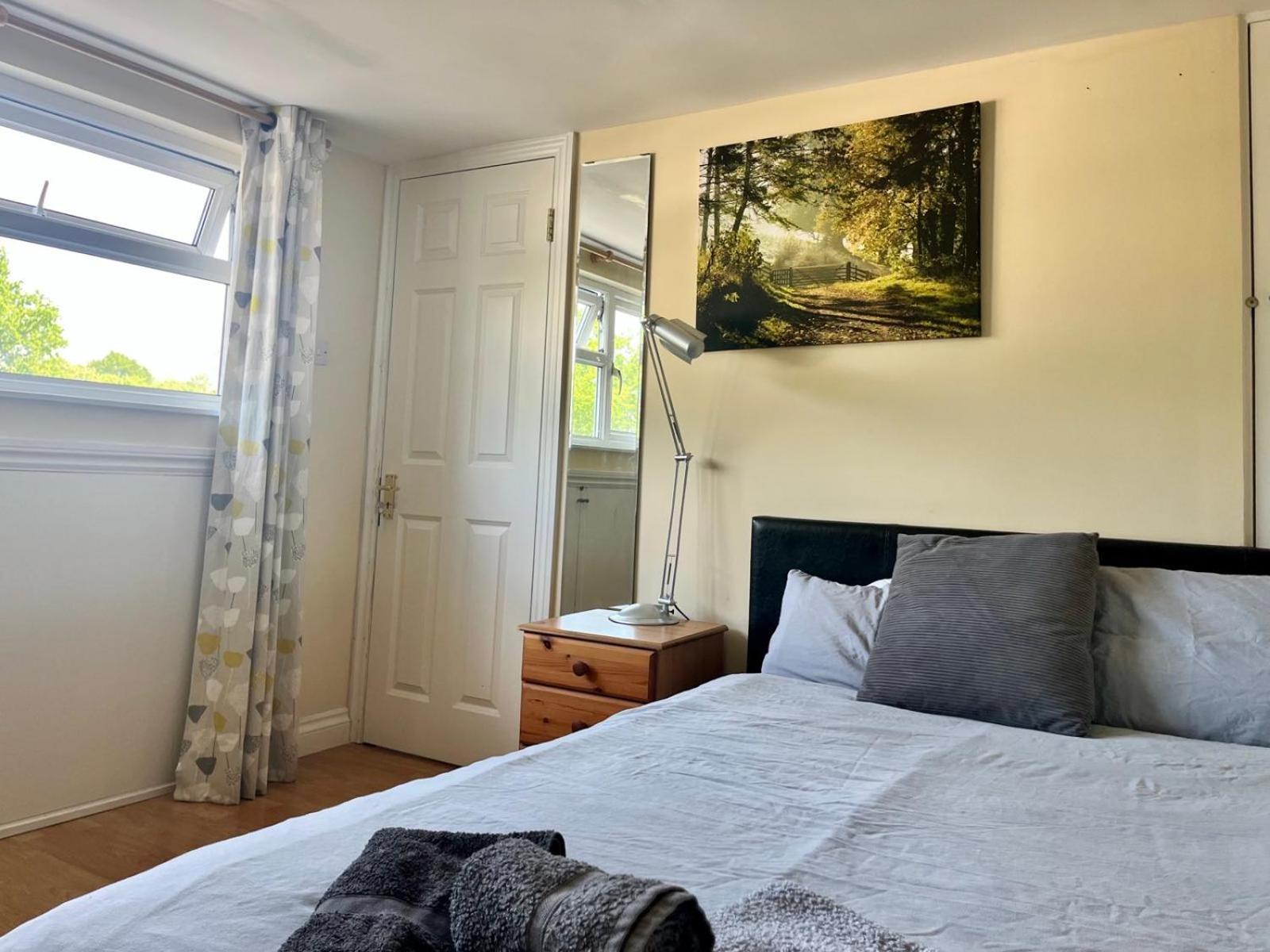 Lopez Home Crawley Ifield Zewnętrze zdjęcie